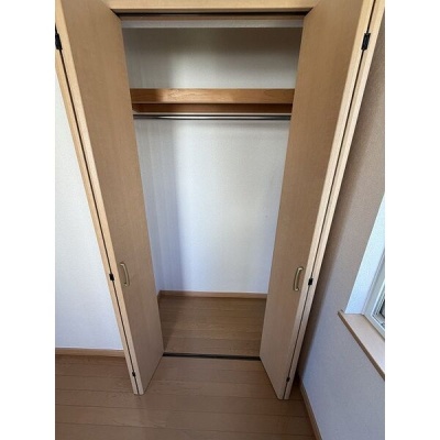 洋室のクローゼット
