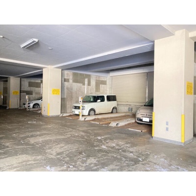建物内の駐車場