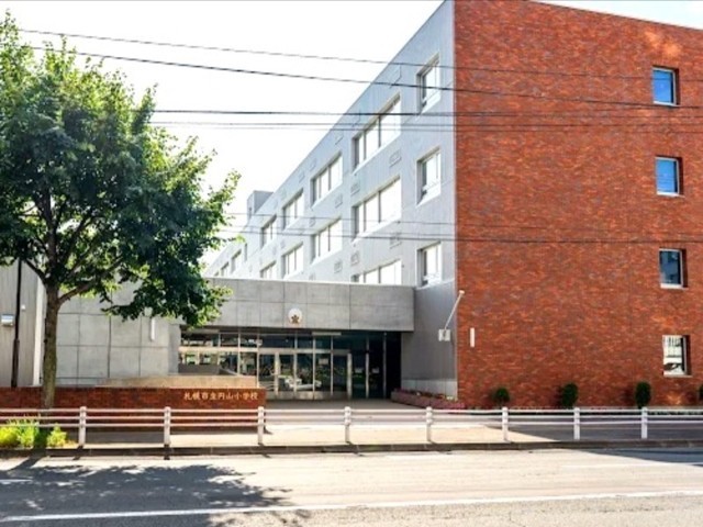 札幌市立円山小学校