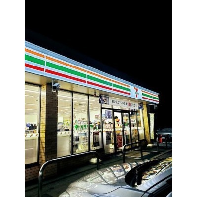 セブンイレブン札幌新琴似9条店まで1077m