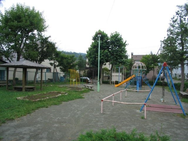 平和仲よし公園まで431m