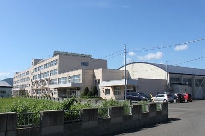 札幌市立 稲陵中学校まで967m