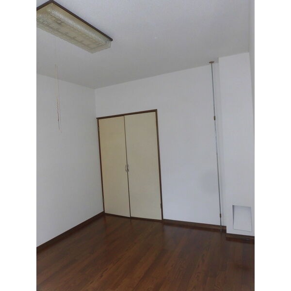 収納付きの洋室6帖