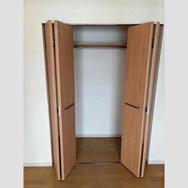 洋室のクローゼット