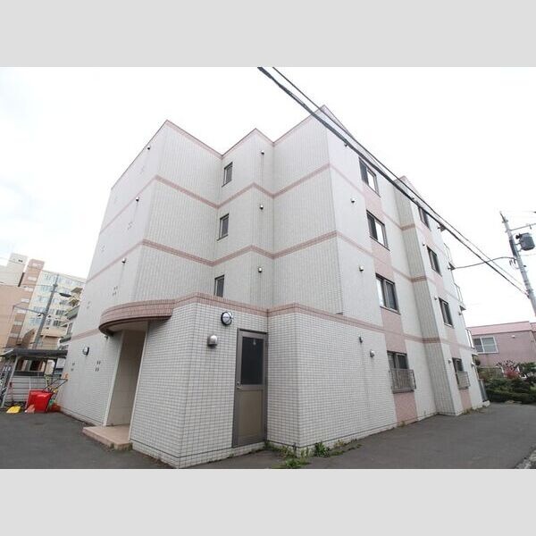 建物側面の外観