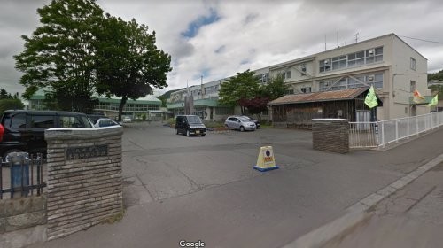 札幌市立 手稲中央小学校まで590m