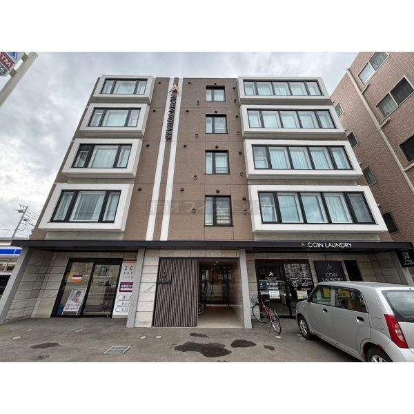 アルファスクエア南4西15　【路面店】