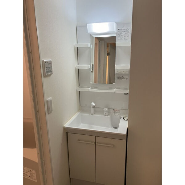 独立した洗面化粧台