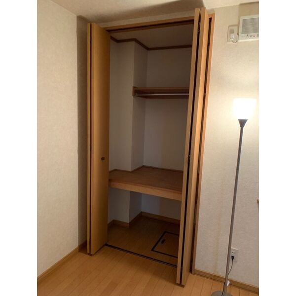 洋室の収納