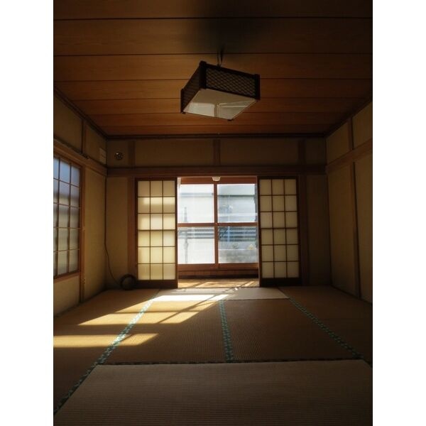 和室：畳と障子のあるお部屋