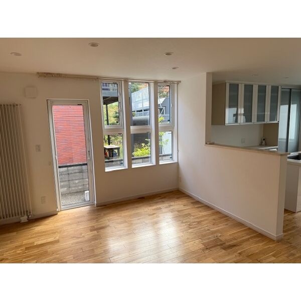 リビング・キッチンカウンター側