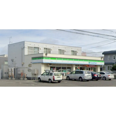 建物外観・1階コンビニ