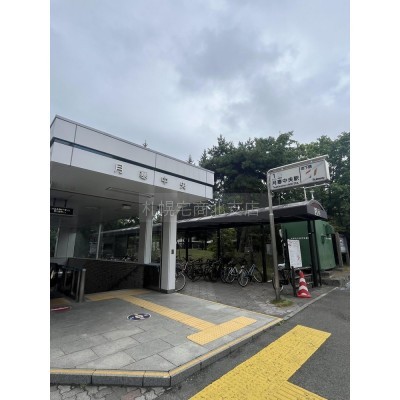 徒歩4分。徒歩6分