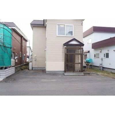 建物正面・敷地まわり