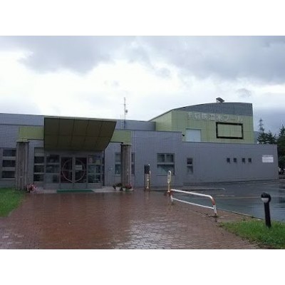 札幌市手稲曙温水プールまで895m