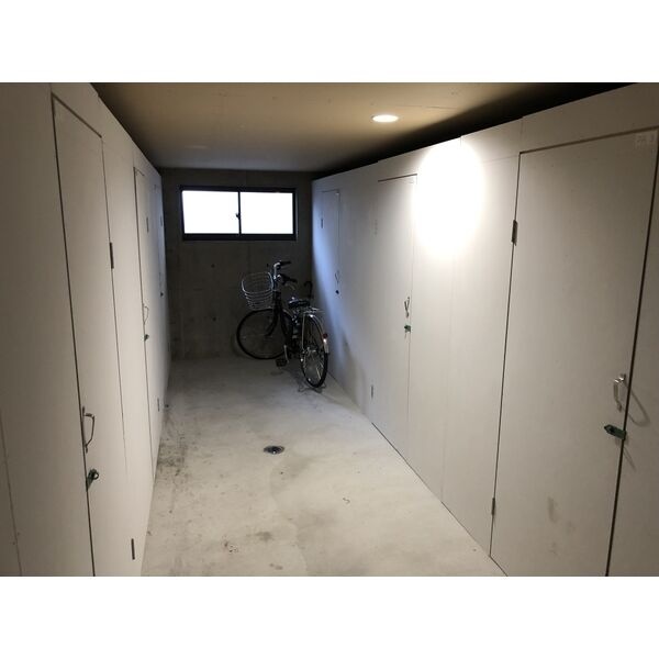 共用部の通路の様子