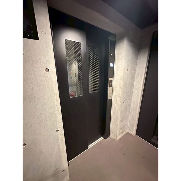 エレベーターホール