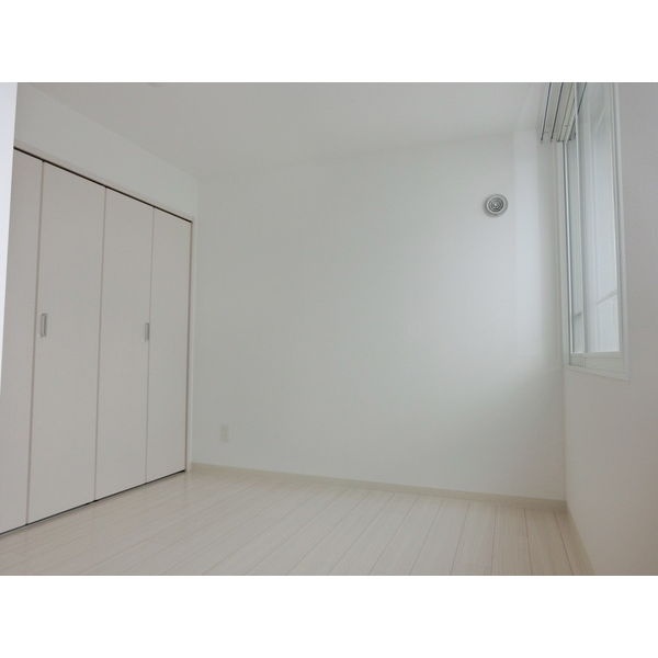 洋室：4.5帖の洋室です。