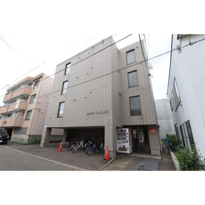 建物と敷地を別角度から