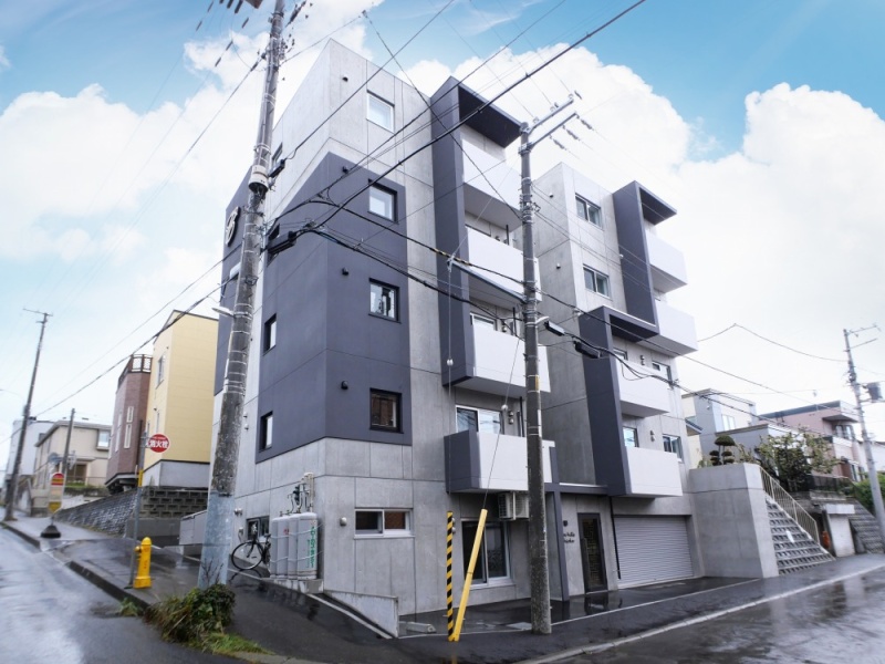 カームヒルズ西岡
