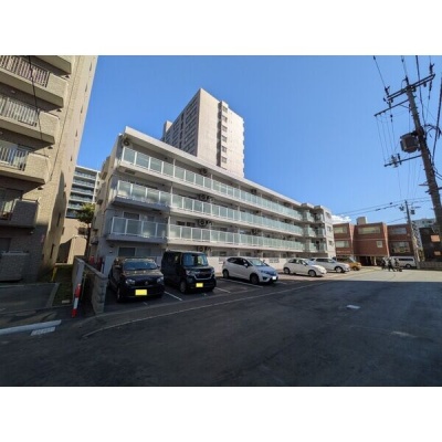 建物外観を別角度から