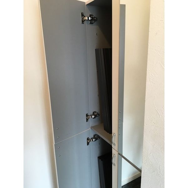 参考写真：玄関のシューズボックスです。