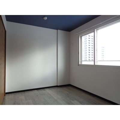 参考写真：洋室。寝室や仕事部屋など暮らしに合わせて使えます。