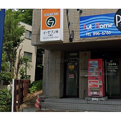 １階　専用入り口（階段）