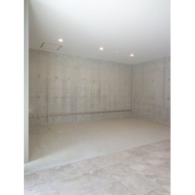 敷地内・建物