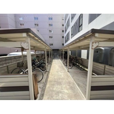 敷地内・建物