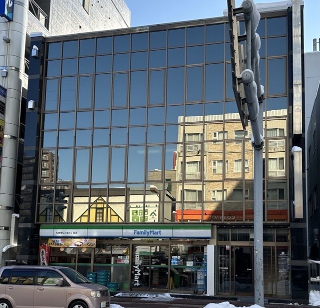 ファミリーマート札幌琴似1条4丁目店