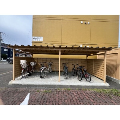 屋根付き駐輪場