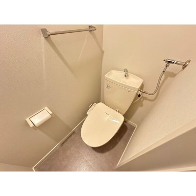 トイレ（温水洗浄便座）