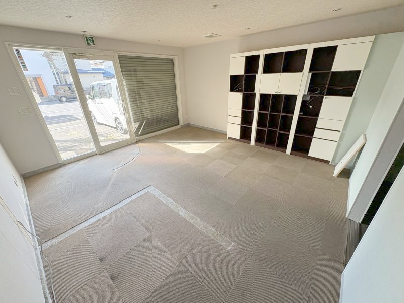 富岡町2丁目24番  店舗