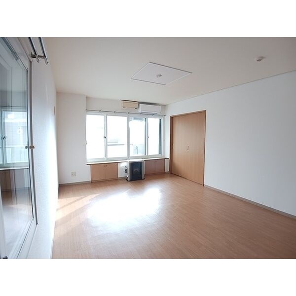 ラルゴプラジャ壱番館