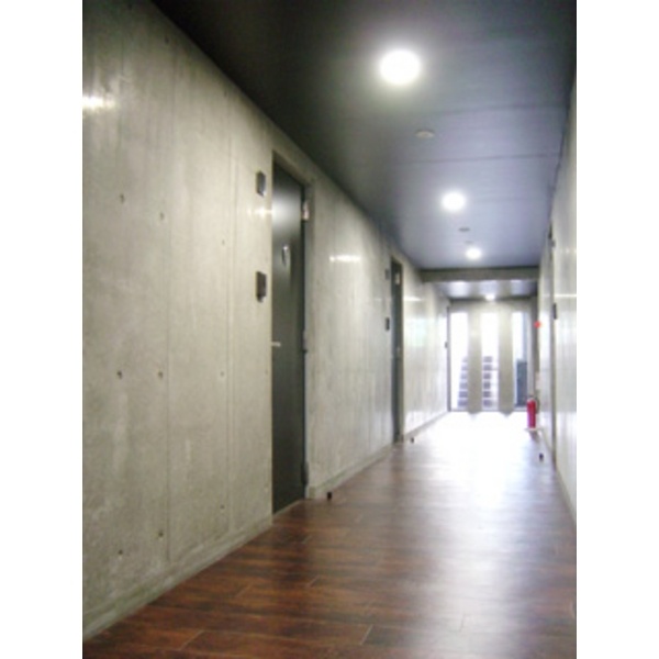建物内の共用通路