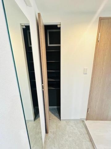 玄関のシューズ収納（室内参考写真）