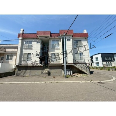 建物正面からの外観