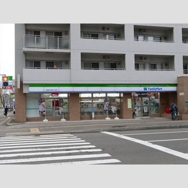 ファミリーマート札幌南4条東2丁目店