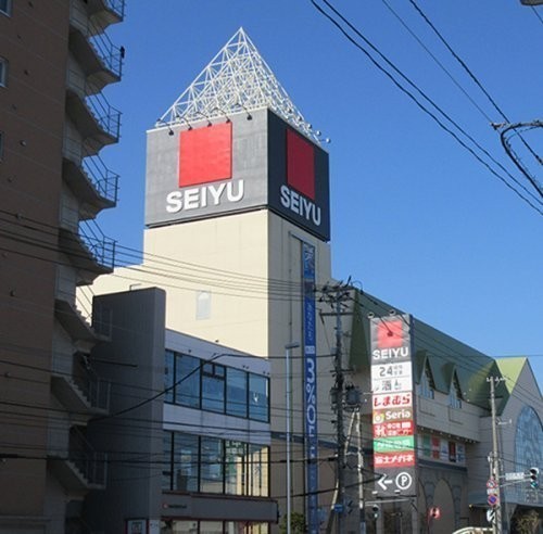 西友 西町店まで407m