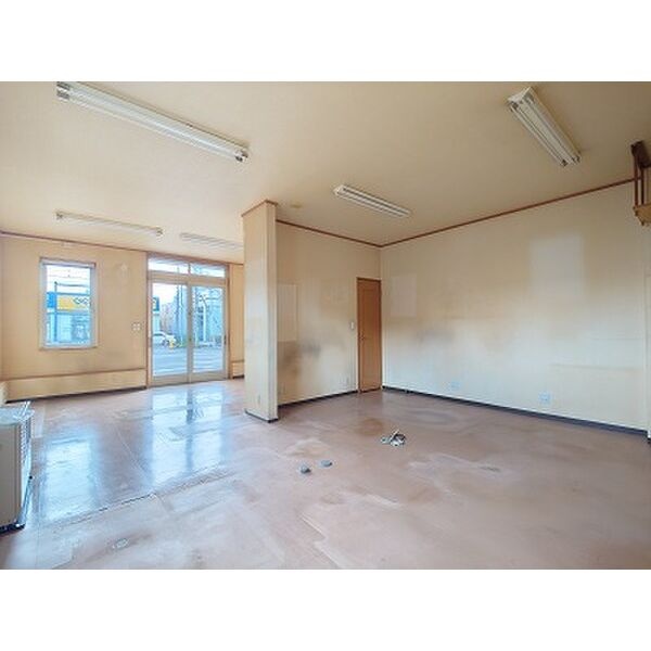 東苗穂8条2丁目店舗付住宅