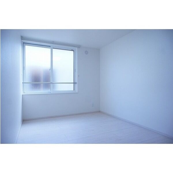洋室。寝室や仕事部屋などに使えます。