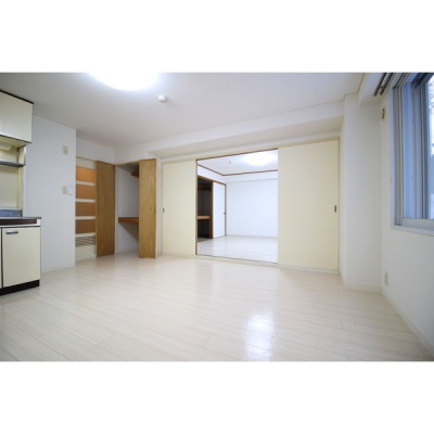 リビングからお部屋へ（室内参考写真）