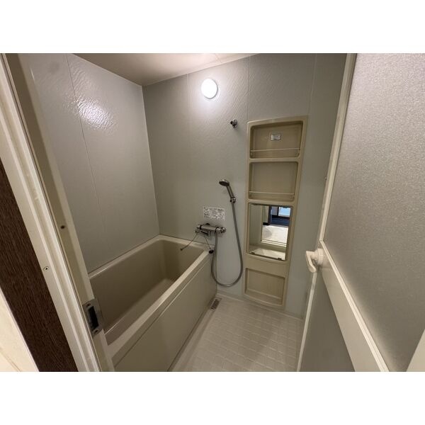 バス・トイレ別の浴室（参考写真）
