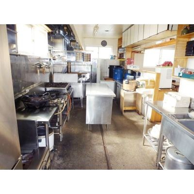 　　調 理 場