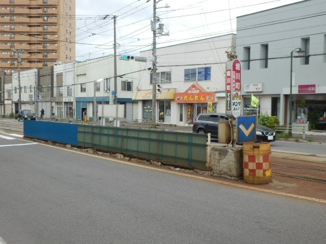 堀川町電停目の前！