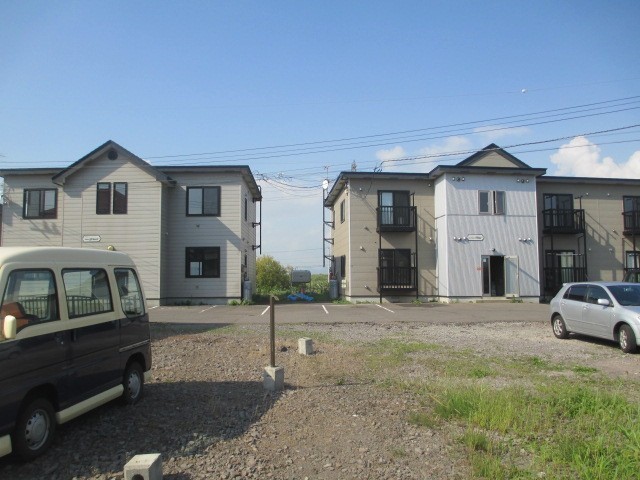 北斗市久根別4丁目113-4外2筆(中古アパート2棟)