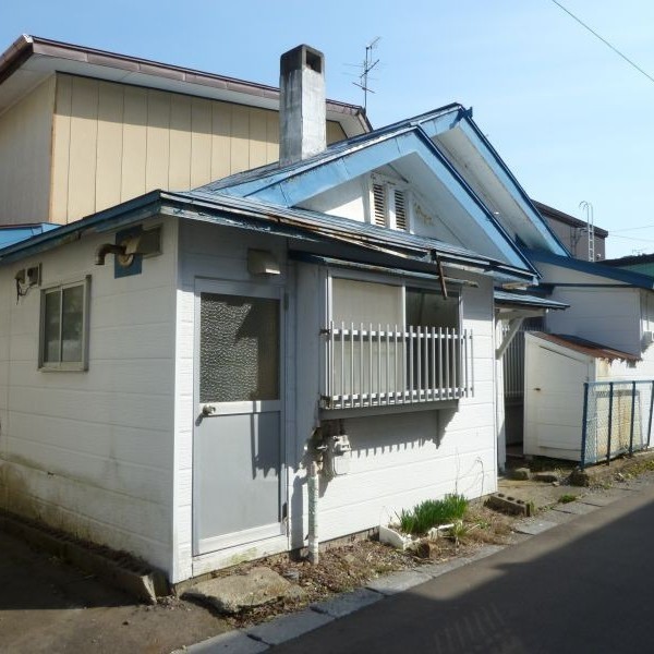 函館市谷地頭町15-2　借地権付中古
