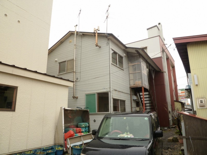 函館市湯川町1丁目27-12　甲谷アパート