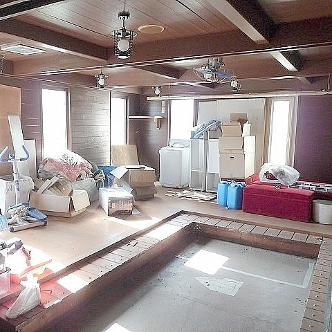 店舗内